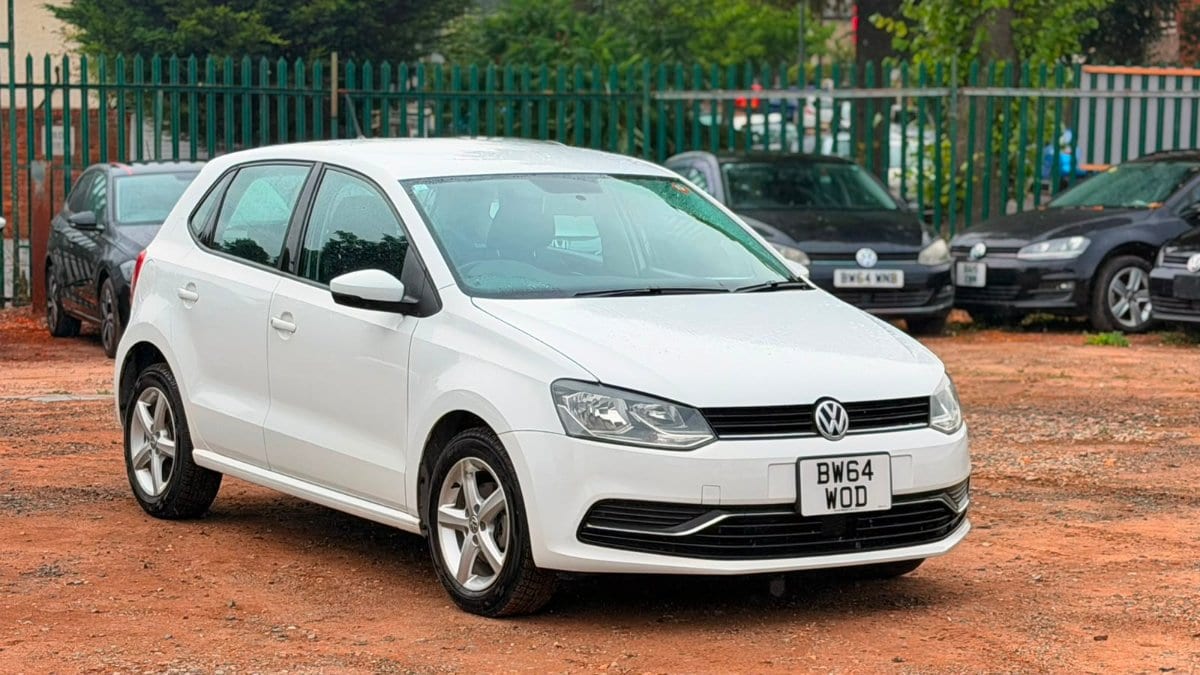 Volkswagen Polo - image 1 of 18