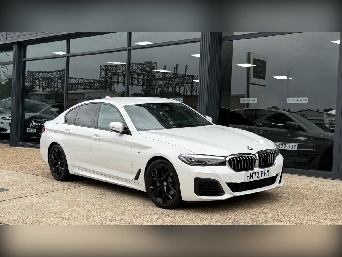 BMW 5 Series - image 1 of 25