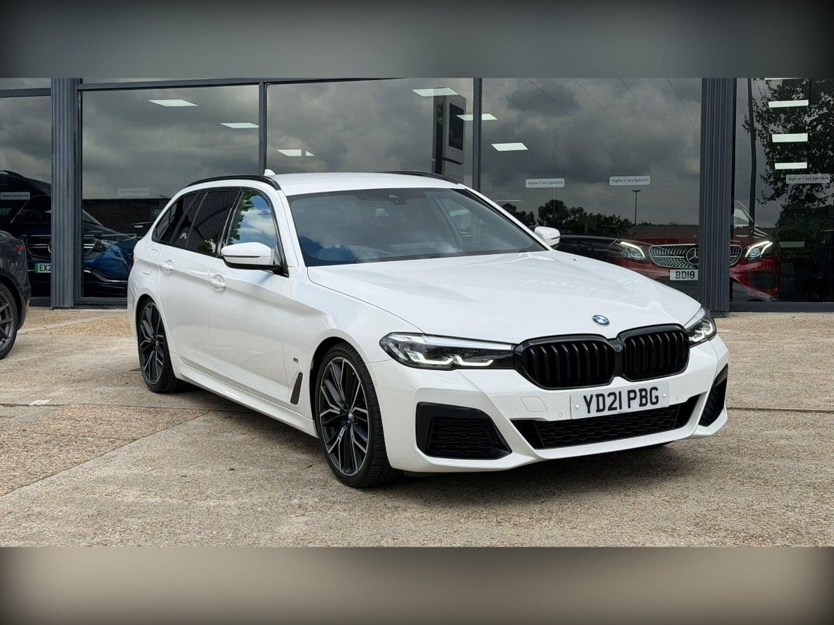 BMW 5 Series - image 1 of 37