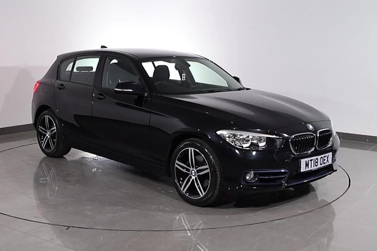 BMW 1 Series - image 1 of 30