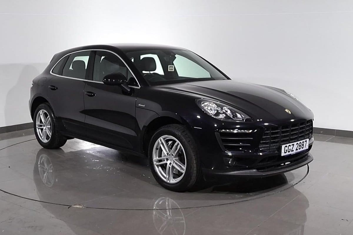 Porsche Macan - image 1 of 30