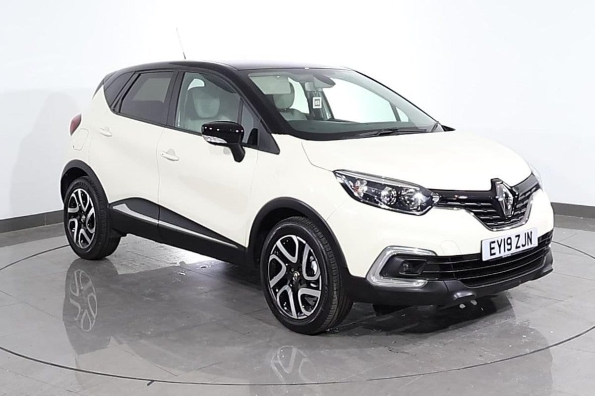 Renault Captur - image 1 of 30