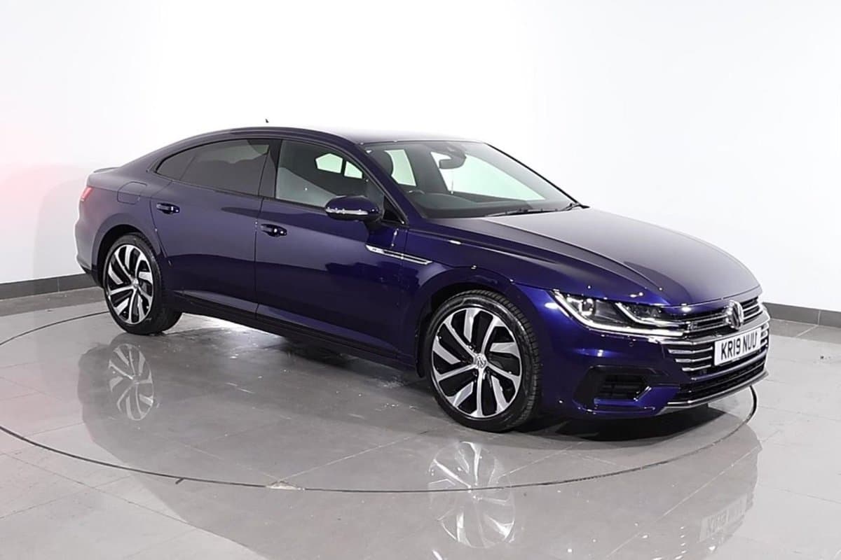 Volkswagen Arteon - image 1 of 30