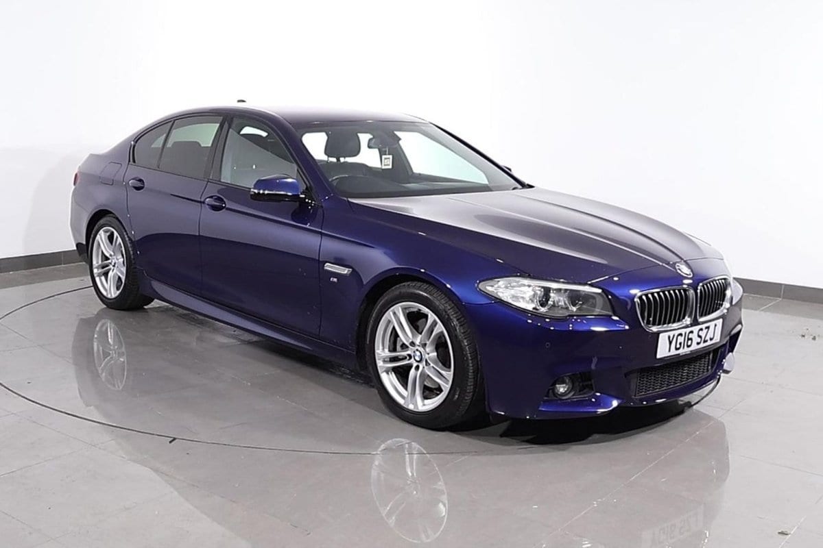BMW 5 Series - image 1 of 30