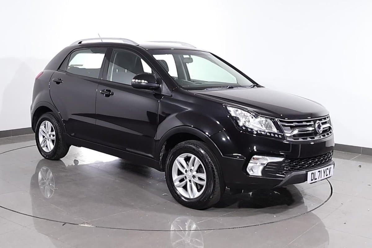 SsangYong Korando - image 1 of 30