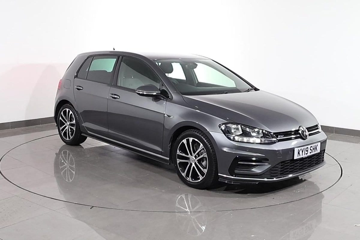 Volkswagen Golf - image 1 of 30