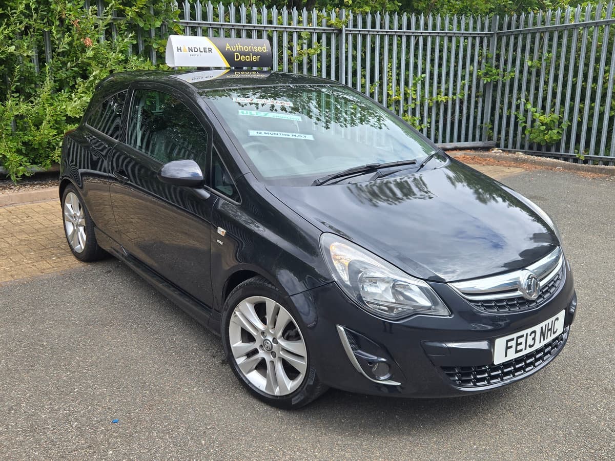 Vauxhall Corsa - image 1 of 15
