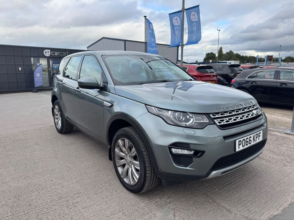 Land Rover Discovery Sport - image 1 of 12