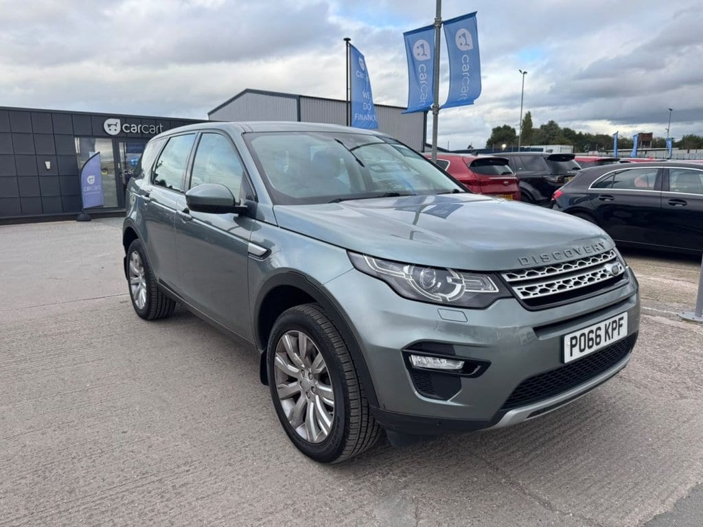Land Rover Discovery Sport - image 1 of 12