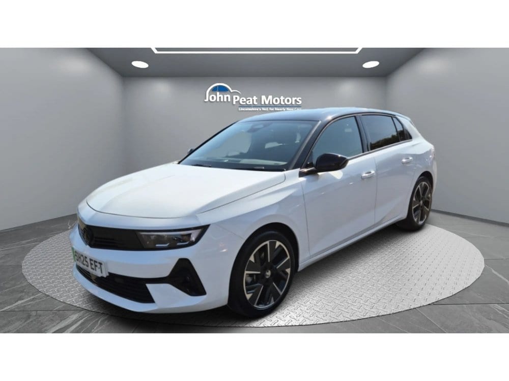 Vauxhall Astra Electric - image 1 of 26