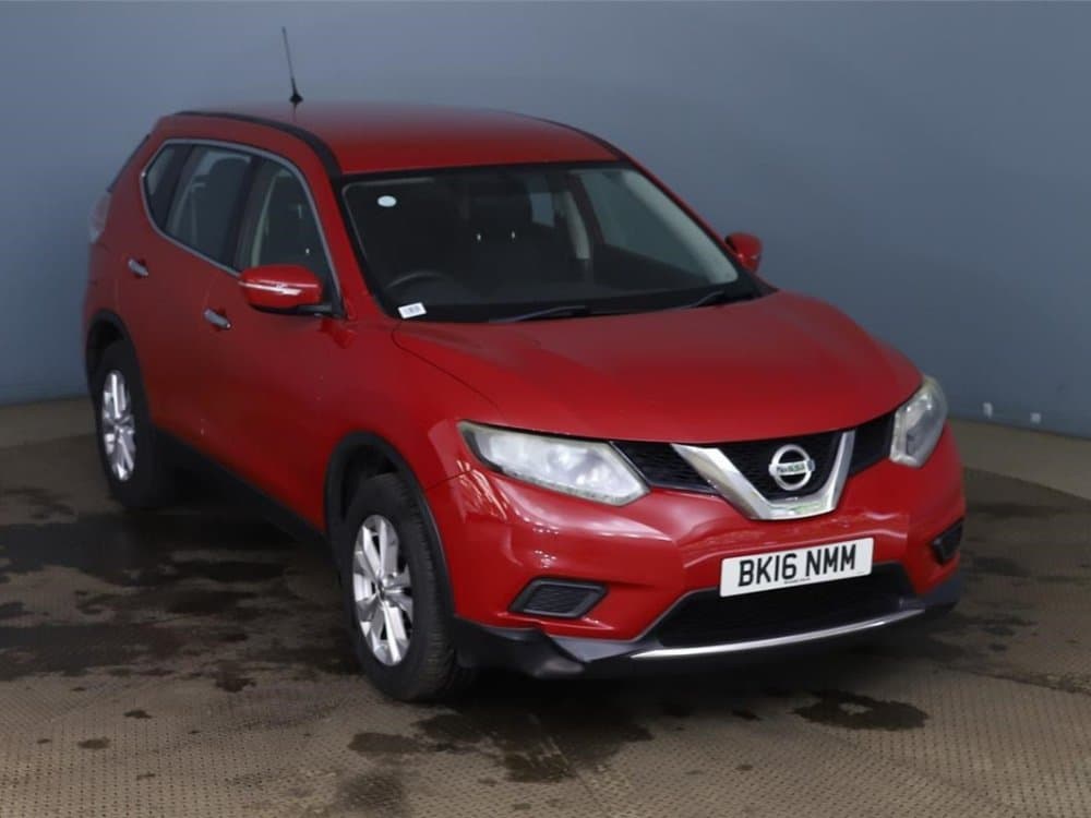 Nissan X-Trail - image 1 of 4