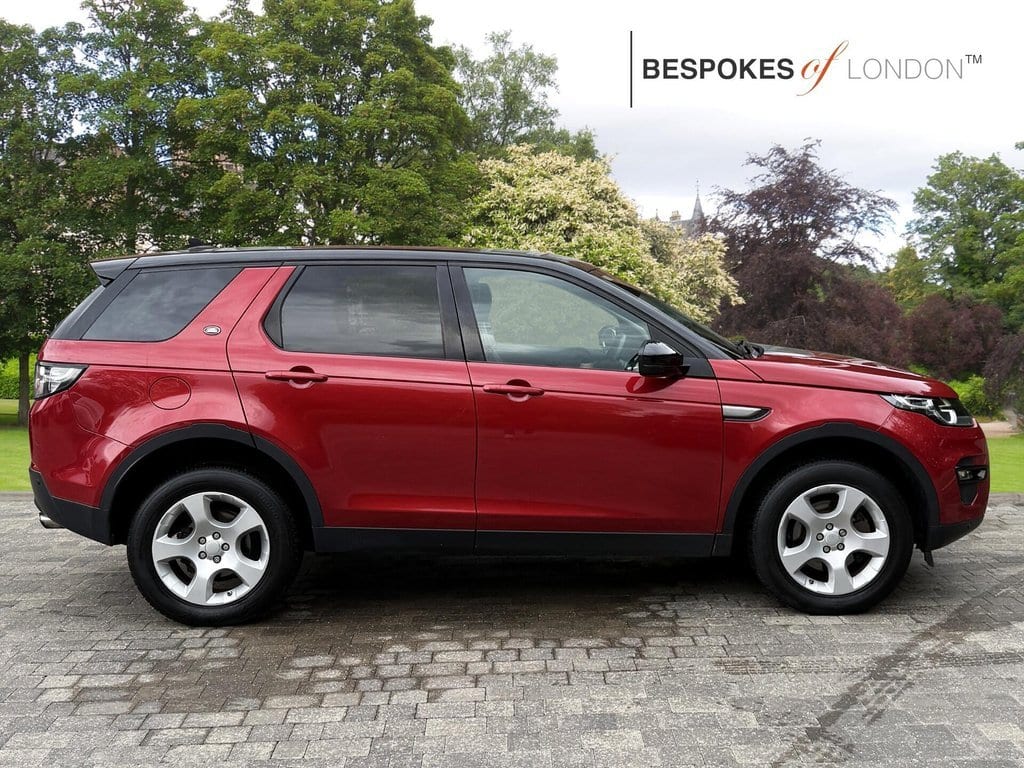 Land Rover Discovery Sport - image 1 of 20