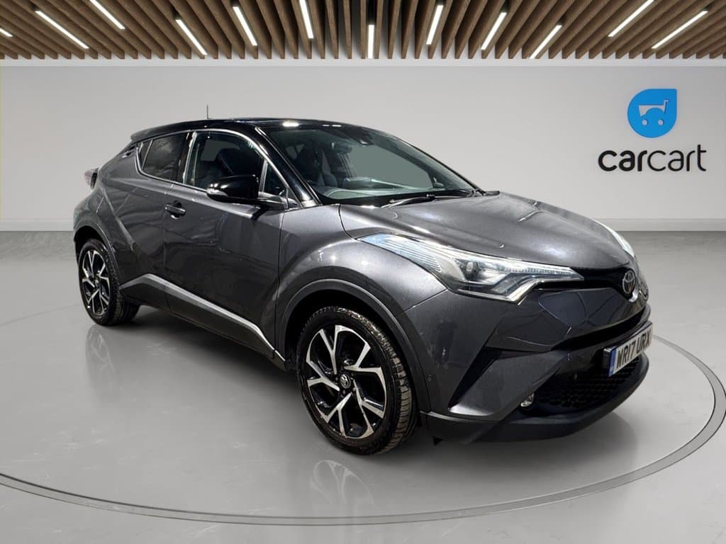Toyota C-HR - image 1 of 44
