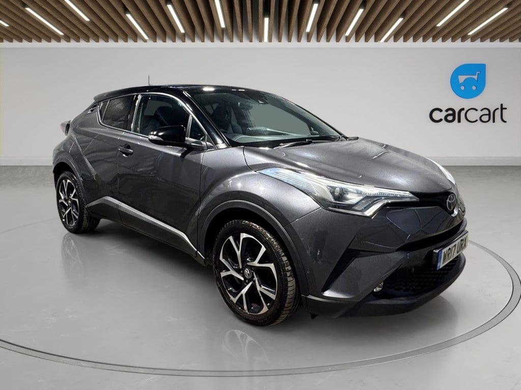 Toyota C-HR - image 1 of 44