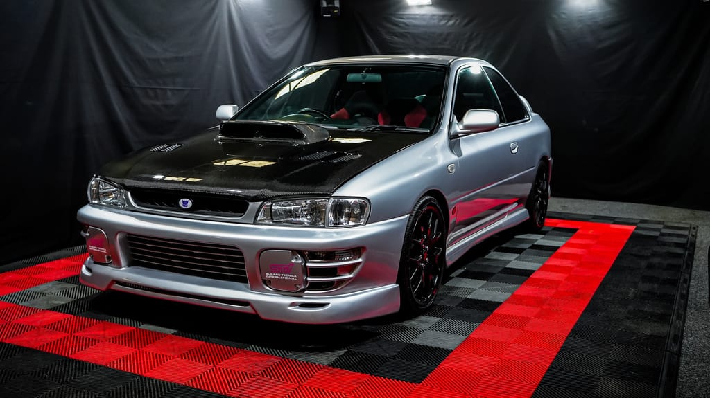 Subaru Impreza - image 1 of 19