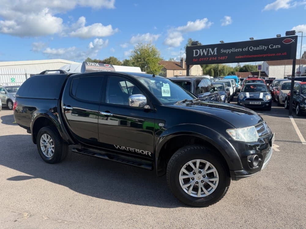Mitsubishi L200 - image 1 of 15