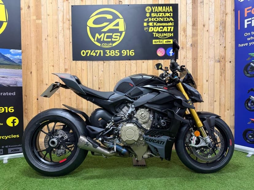 2023 Ducati Streetfighter V4S