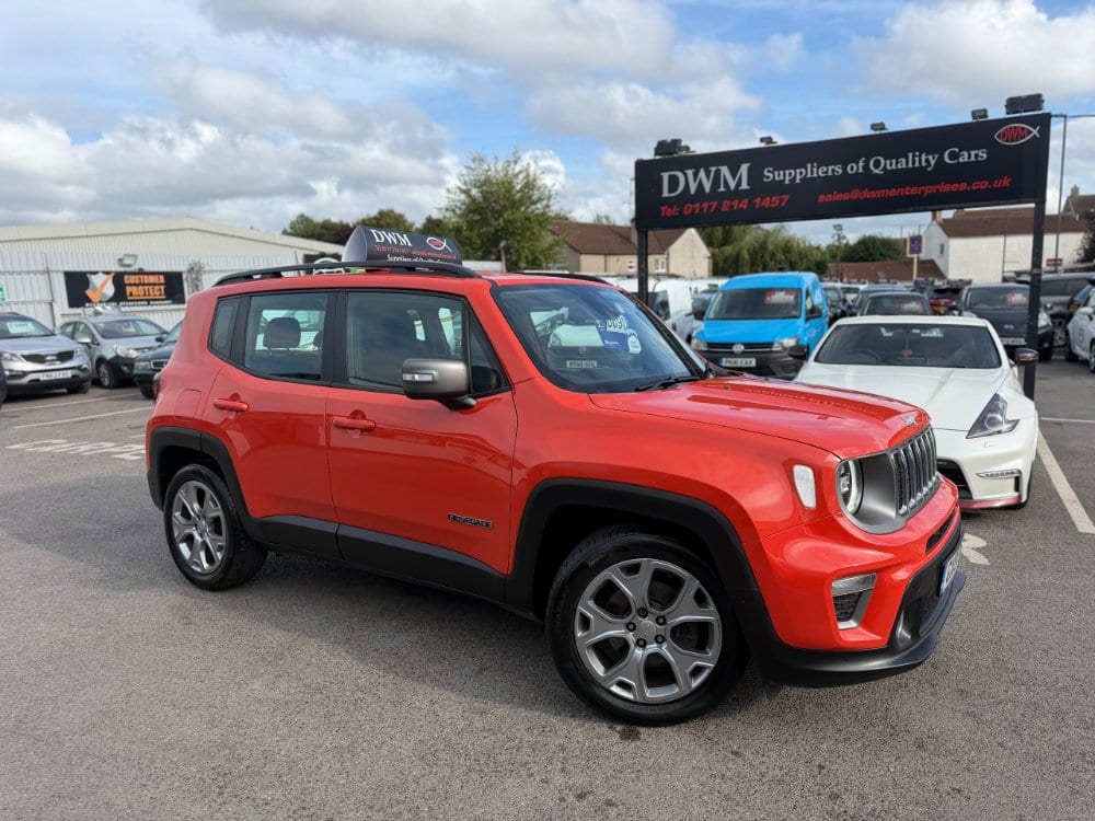 Jeep Renegade - image 1 of 15