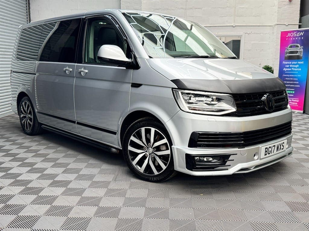 Volkswagen Caravelle - image 1 of 59