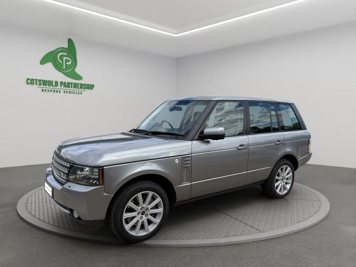 Land Rover Range Rover - image 1 of 25