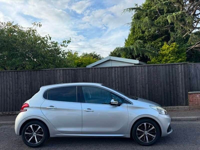 2015 Peugeot 208