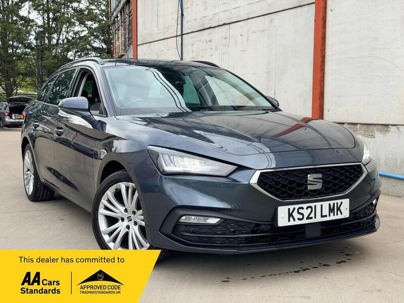 SEAT Leon - image 1 of 33