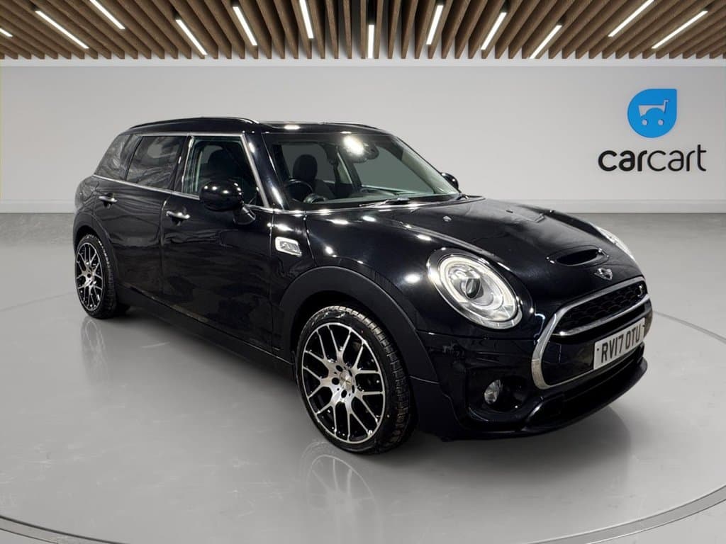 MINI Clubman - image 1 of 48
