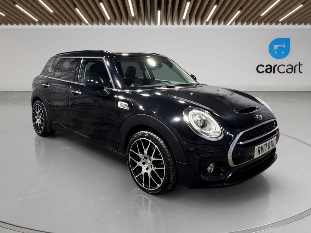 MINI Clubman - image 1 of 48