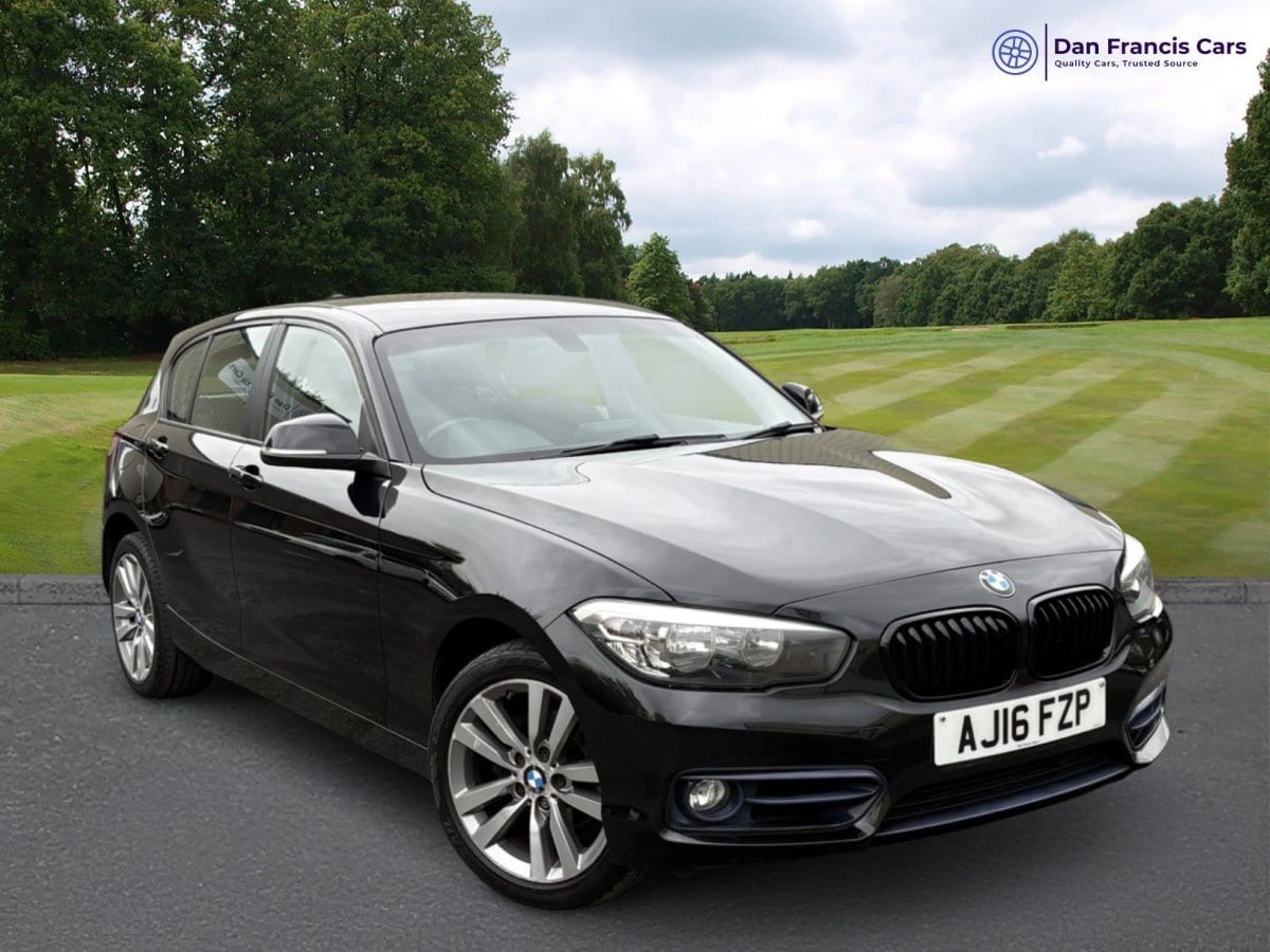 BMW 1 Series - image 1 of 31