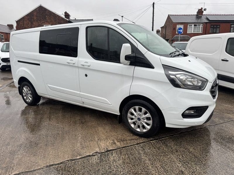 Ford Transit Custom - image 1 of 12