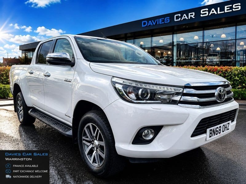Toyota Hilux - image 1 of 15