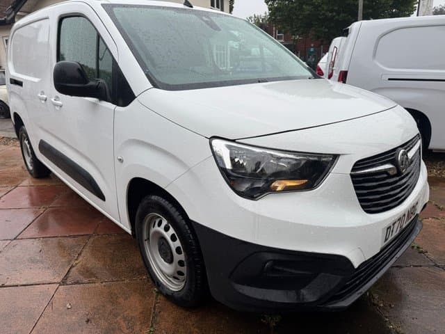 Vauxhall Combo - image 1 of 13