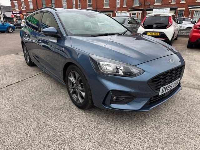 Ford Focus - image 1 of 19
