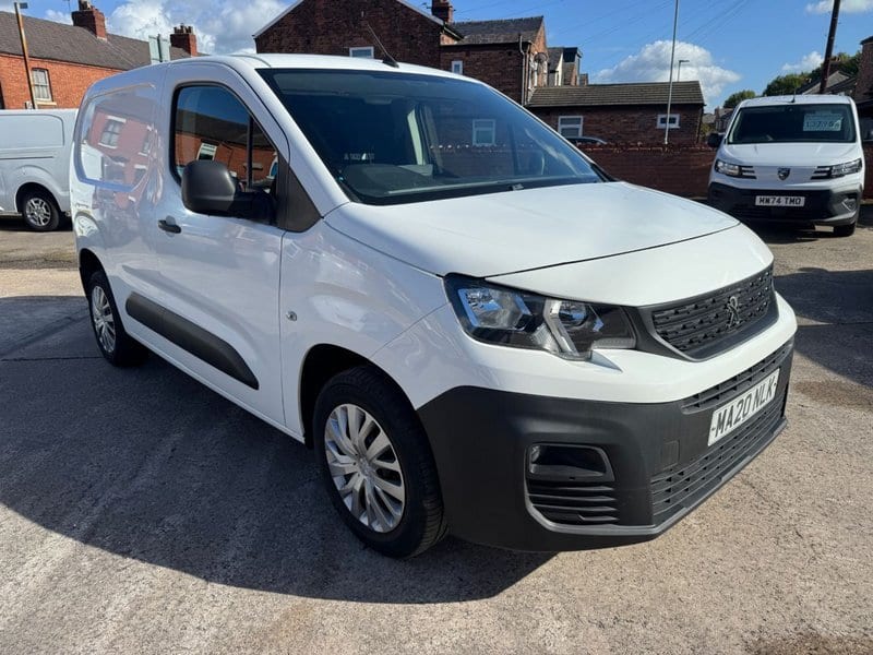 Peugeot Partner - image 1 of 16