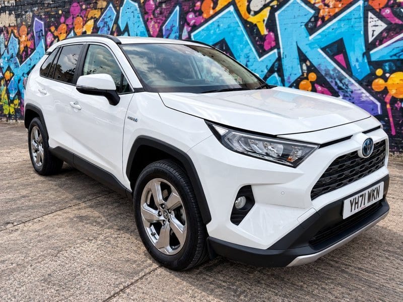 Toyota RAV4 - image 1 of 15