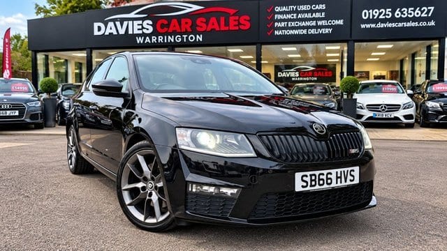 Skoda Octavia - image 1 of 29