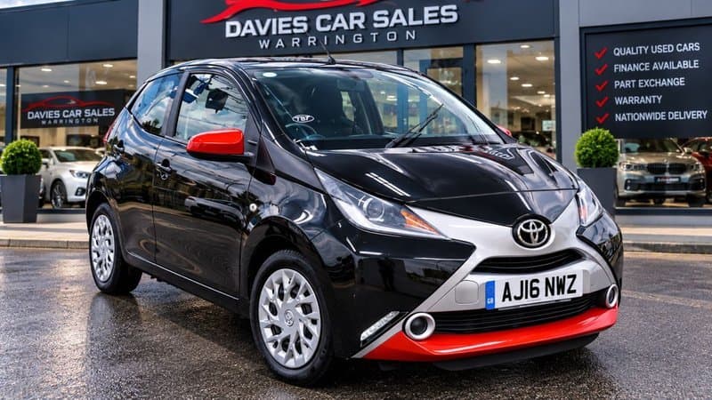 Toyota Aygo - image 1 of 17