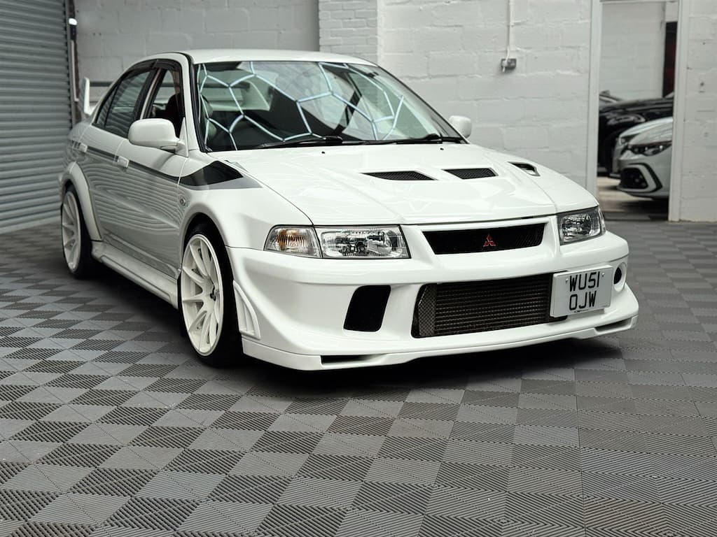 Mitsubishi Lancer - image 1 of 66