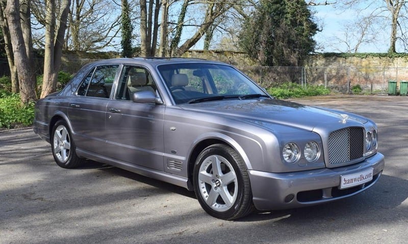 Bentley Arnage - image 1 of 16