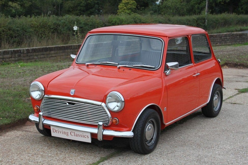 Austin Mini - image 1 of 26