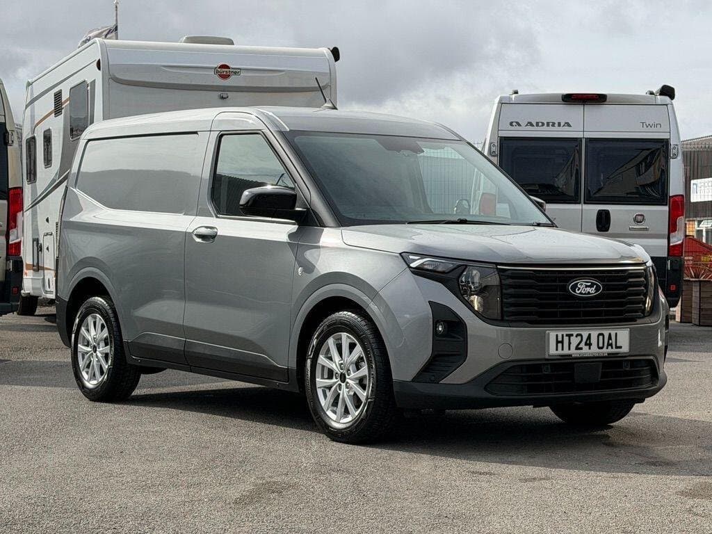 Ford Transit Courier - image 1 of 40