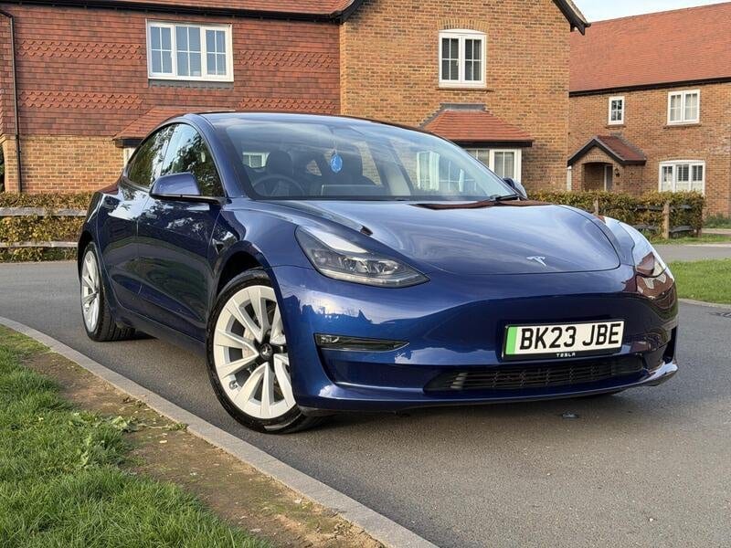 Tesla Model 3 - image 1 of 51