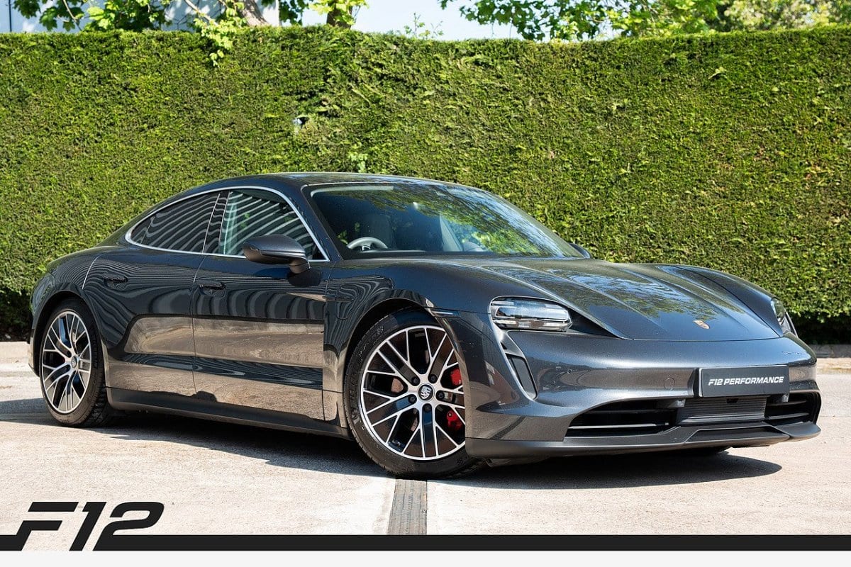 Porsche Taycan - image 1 of 42