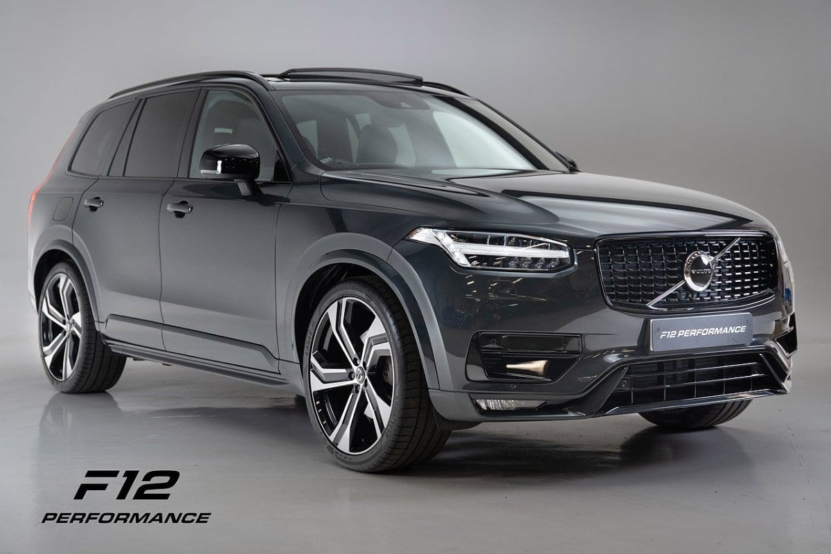Volvo XC90 - image 1 of 42