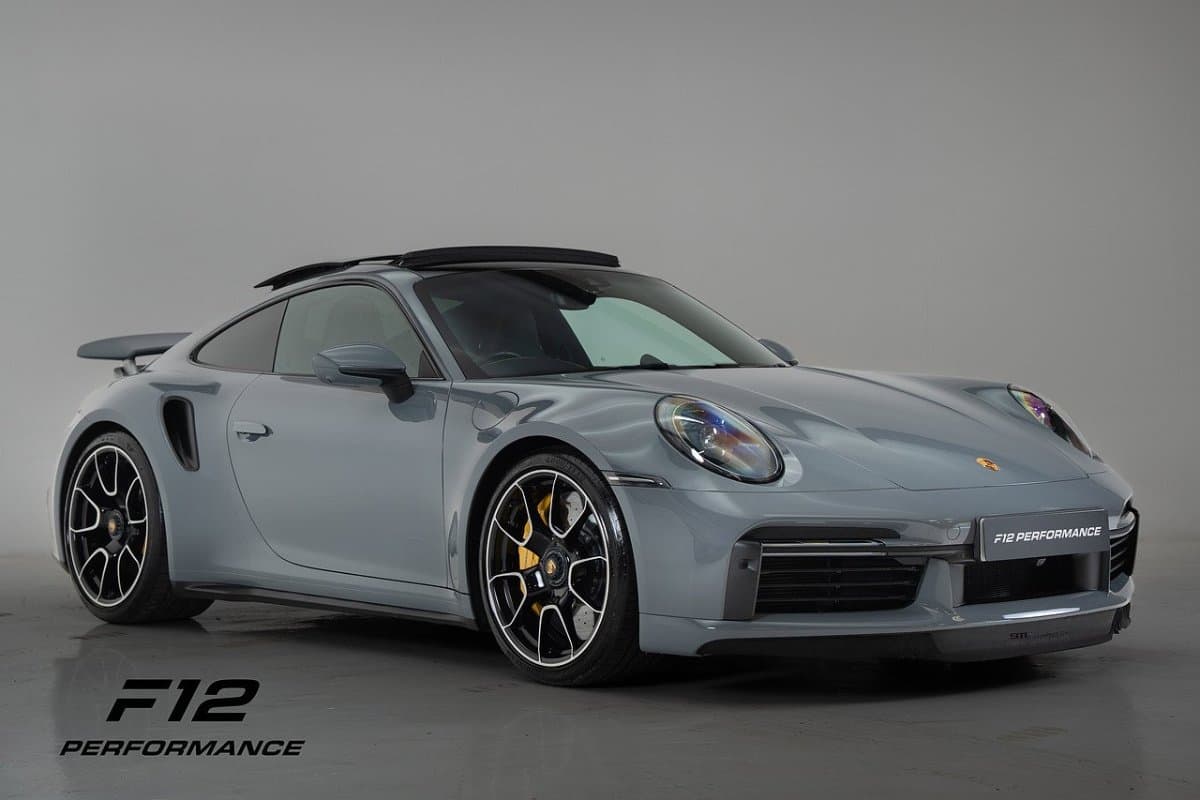 Porsche 911 - image 1 of 42