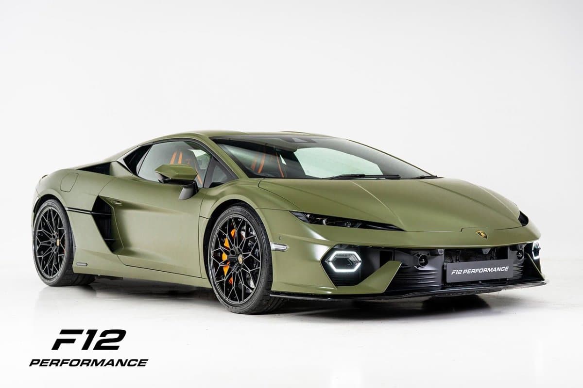 Lamborghini Temerario - image 1 of 42