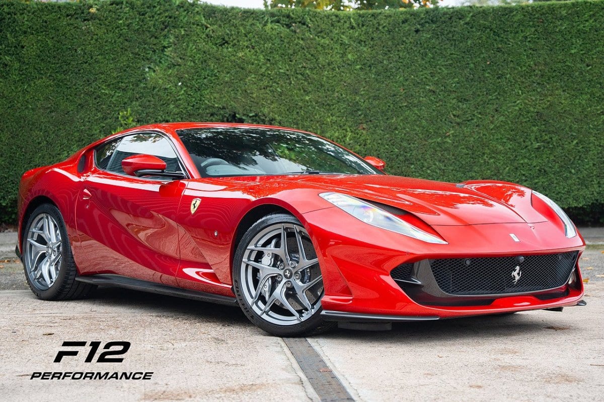 Ferrari 812 Superfast - image 1 of 42