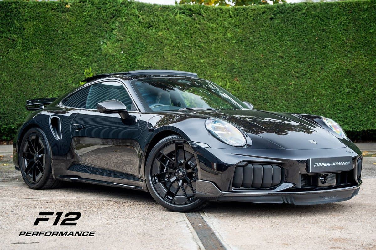 Porsche 911 - image 1 of 42