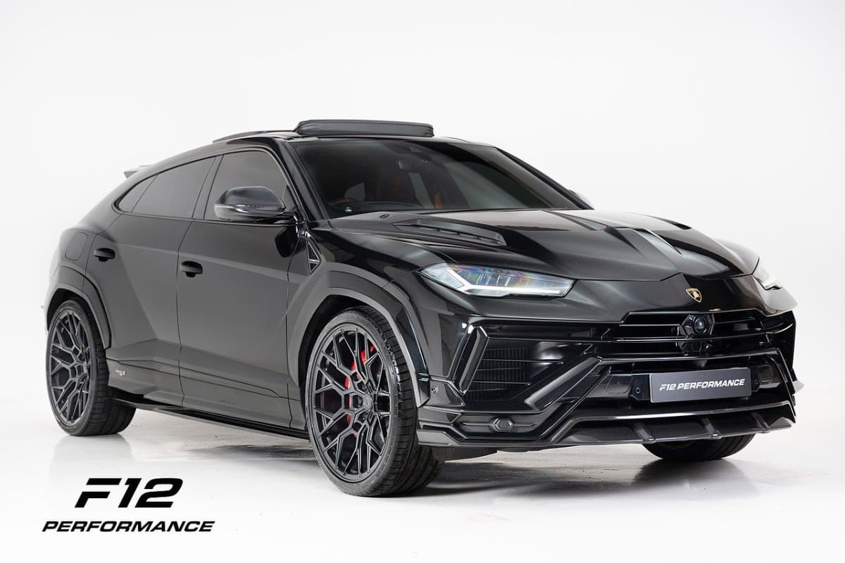 Lamborghini Urus - image 1 of 42