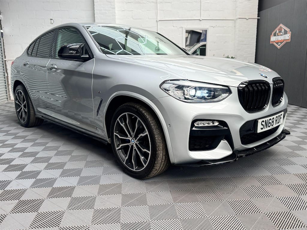 BMW X4 - image 1 of 50